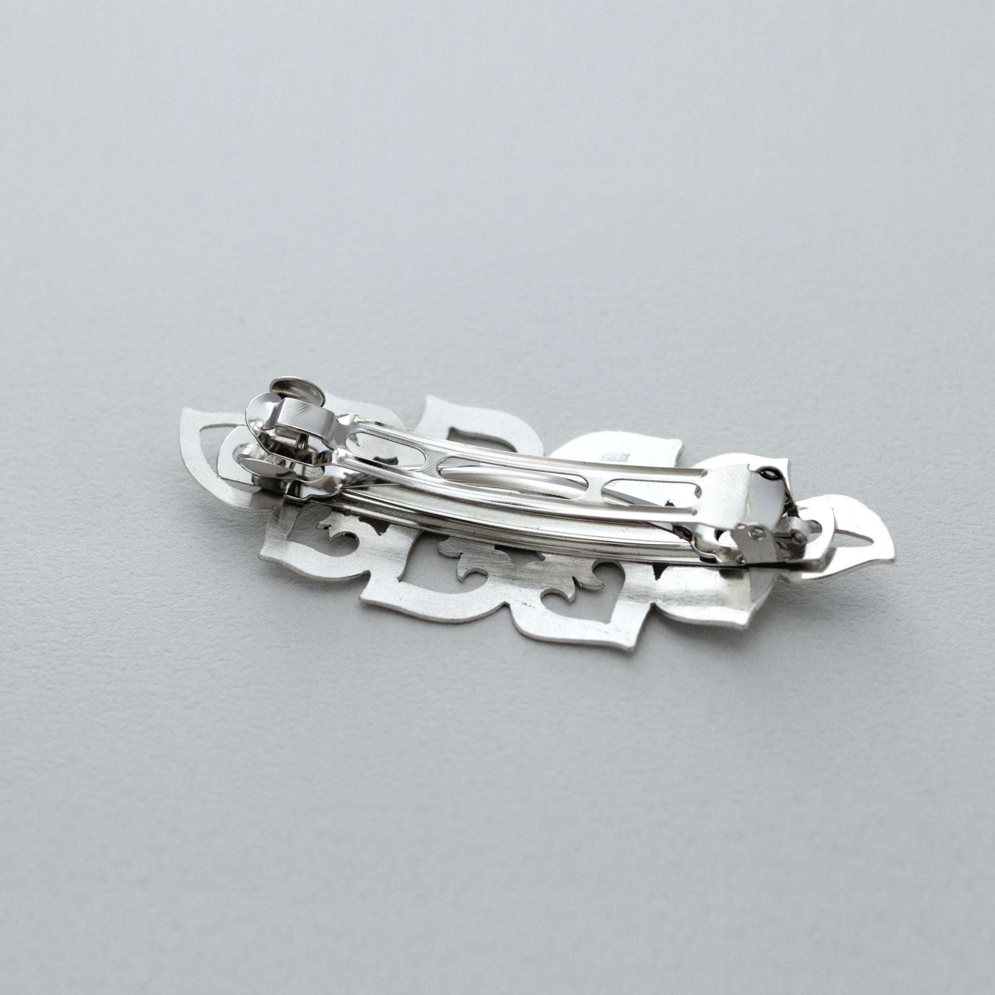 Barrette Aoi Outward