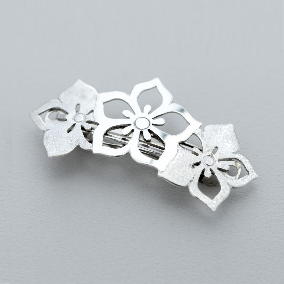 Barrette Bellflower