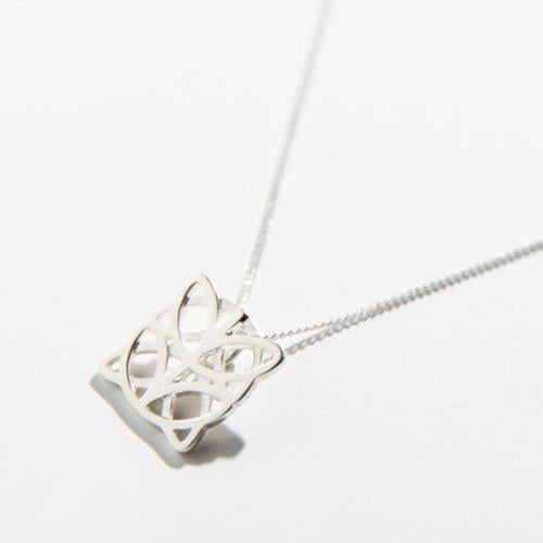 CHIKUEIDO jewelry  ペンダント「ファヤージュS【南天】」