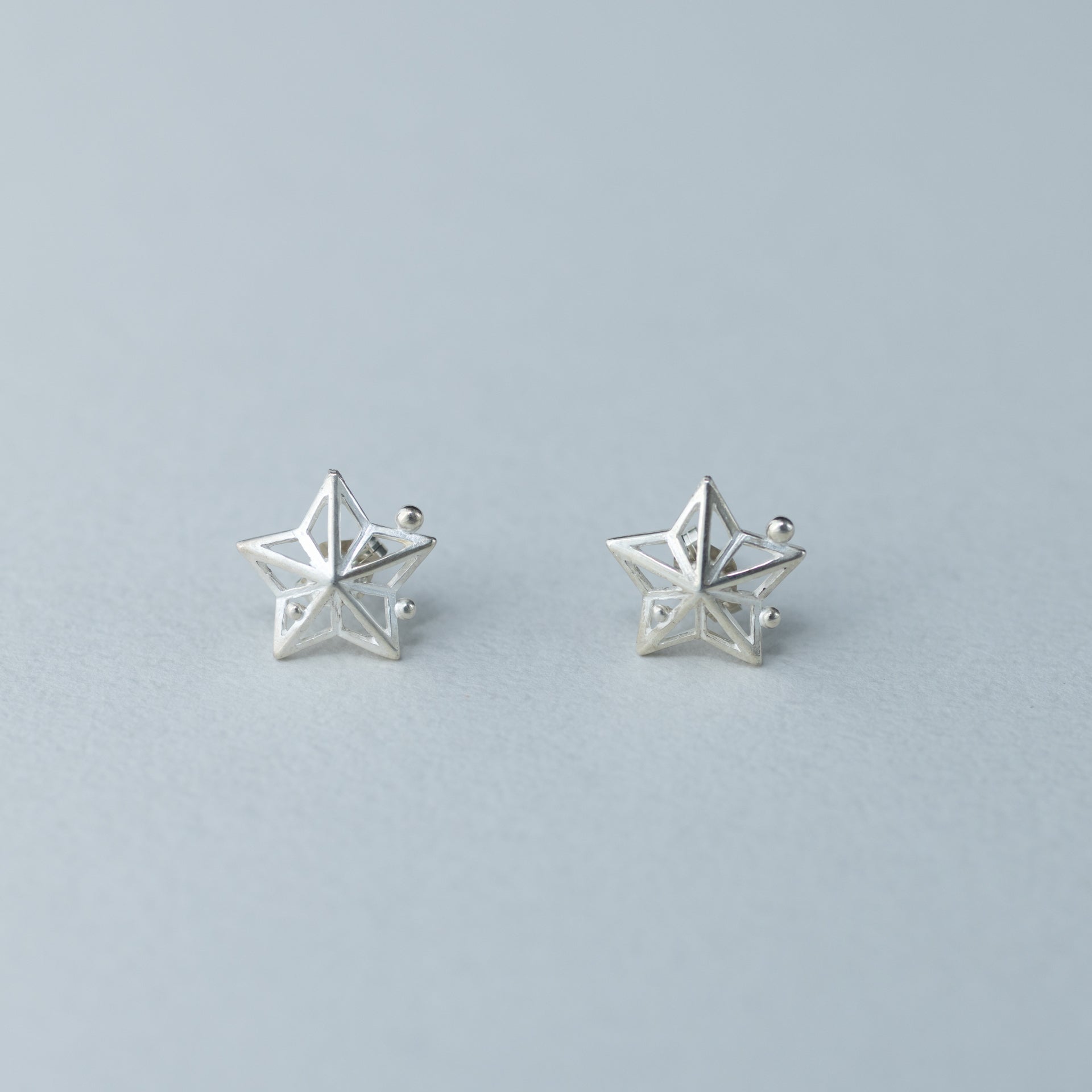 星 ピアス【候+】