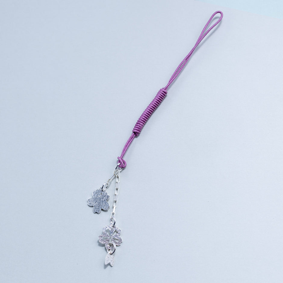 Silver Small Flower Netsuke