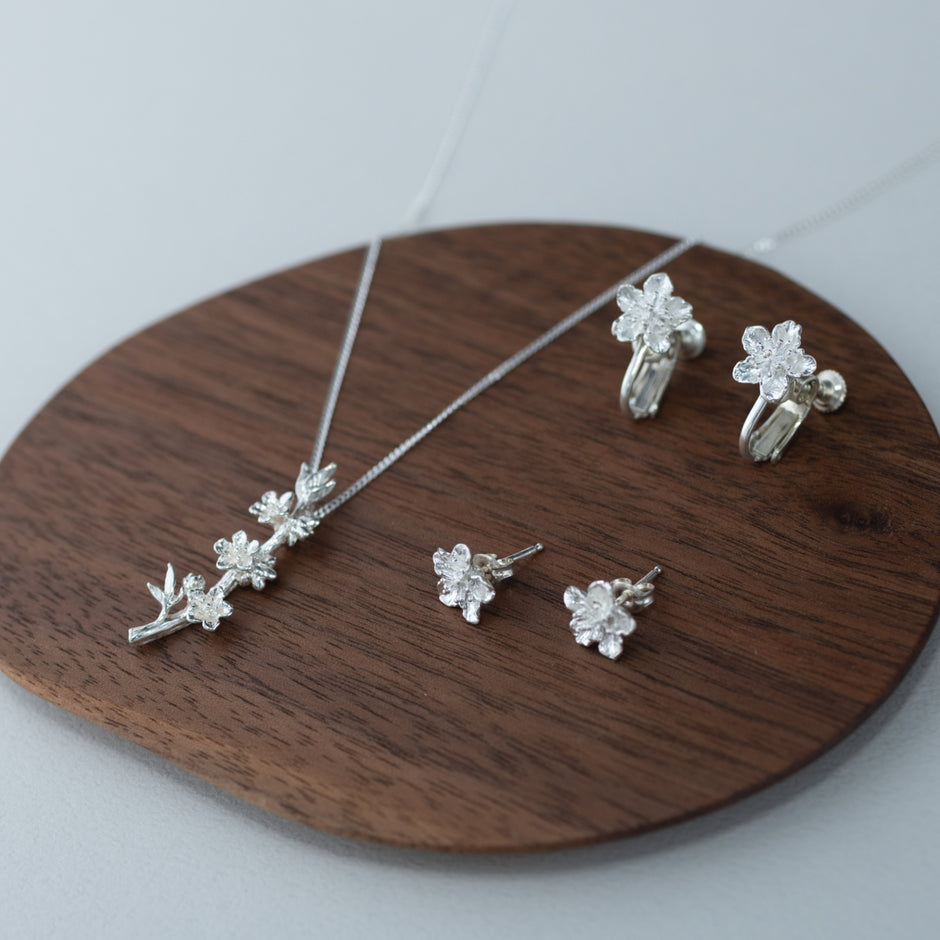 Peach Blossom Necklace [Season+]