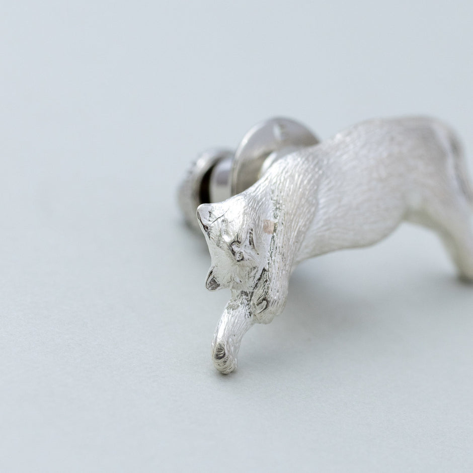 Pin Badge/Tie Tack Sleeping Cats