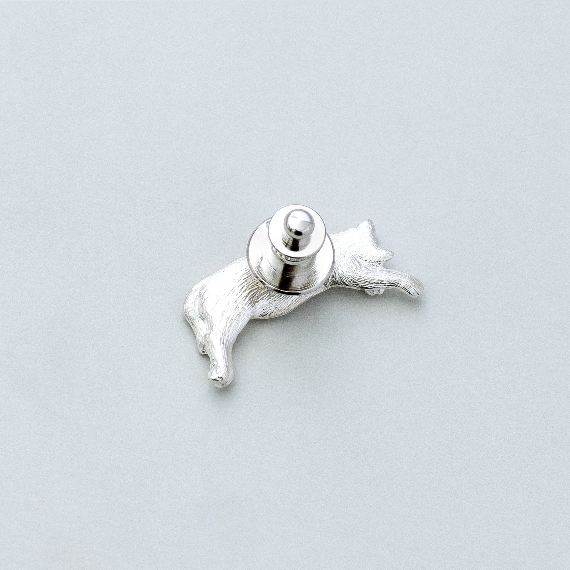 Pin Badge/Tie Tack Sleeping Cats
