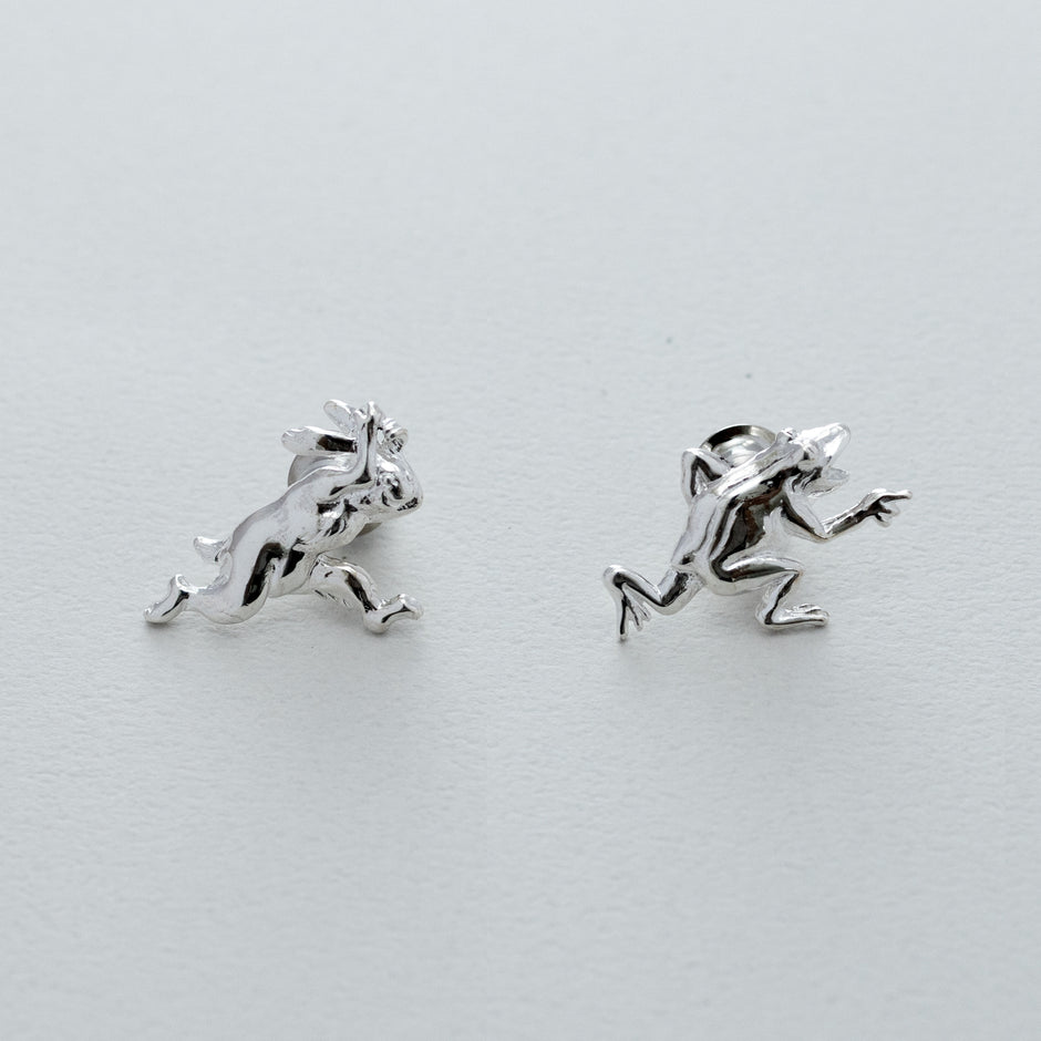 Pin Badge/Tie Tack Choju Giga Frog & Rabbit