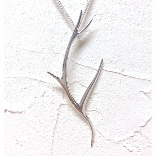 [Odds & Ends] Winter Tree Pendant