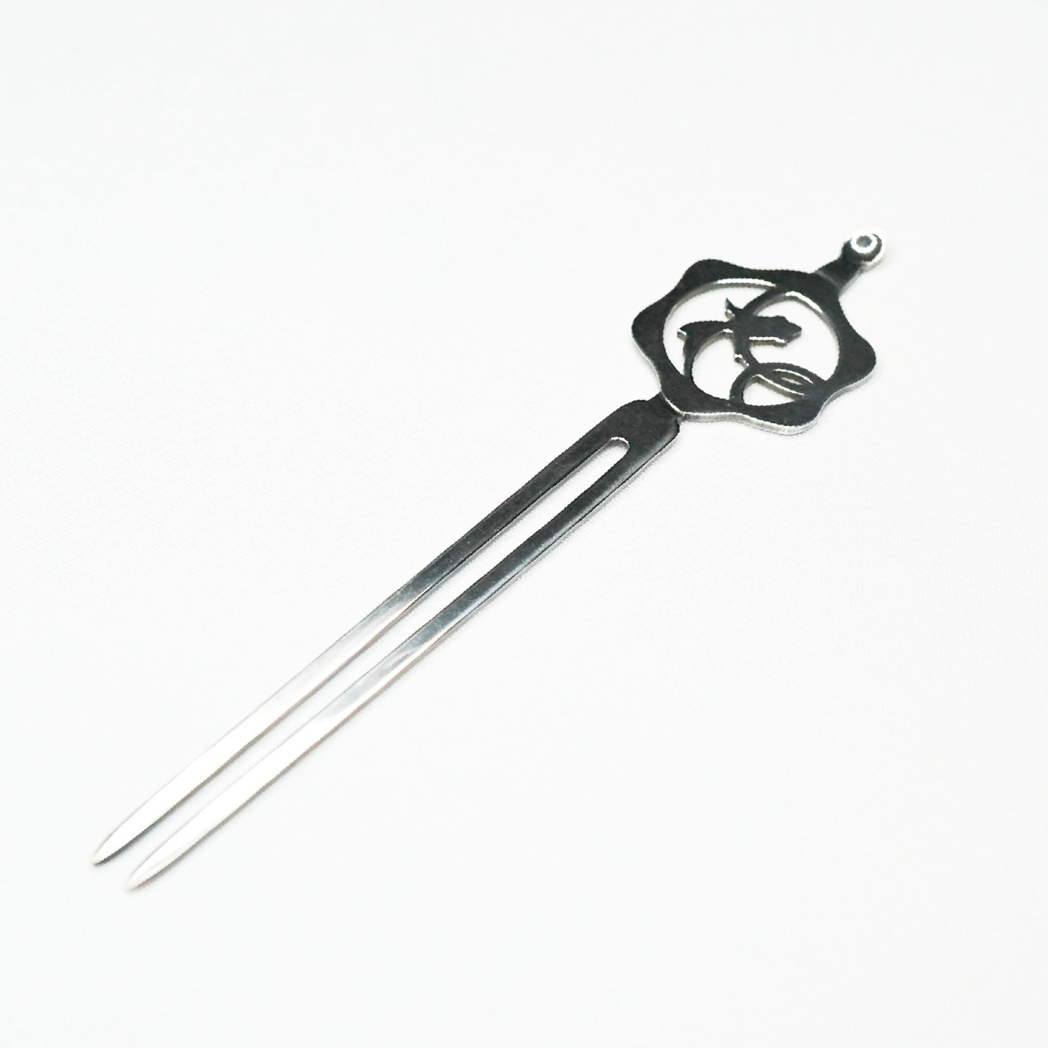Openwork Hairpin Goldfish