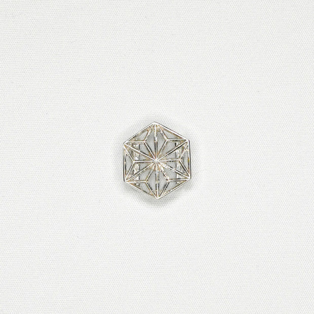 【候】 帯留 麻の葉　－第35候 土潤溽暑