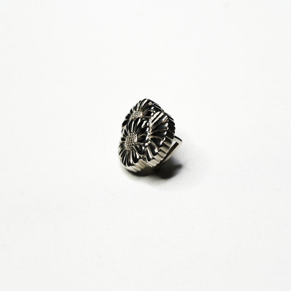 Silver Obidome Chrysanthemum
