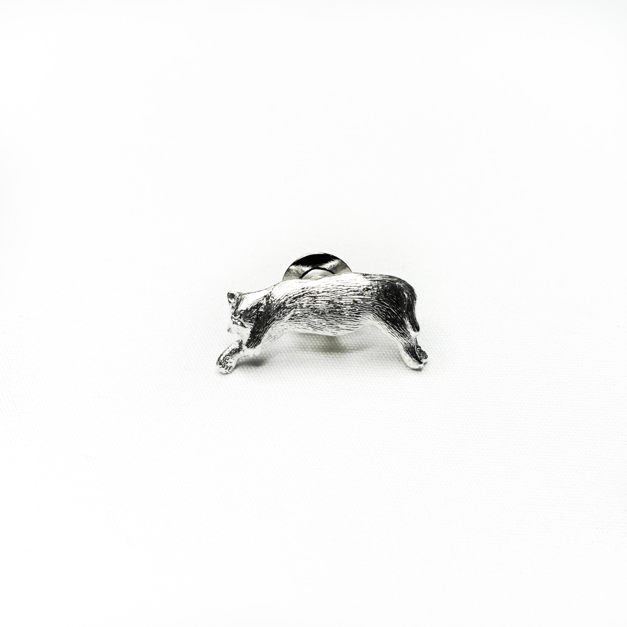 Pin Badge/Tie Tack Sleeping Cats